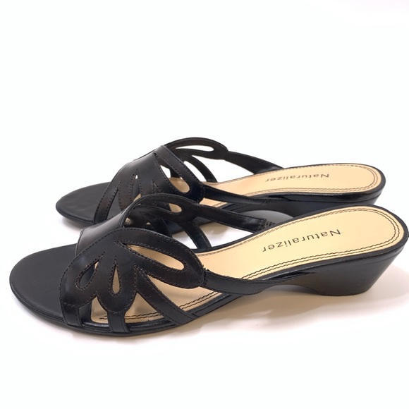 naturalizer slides